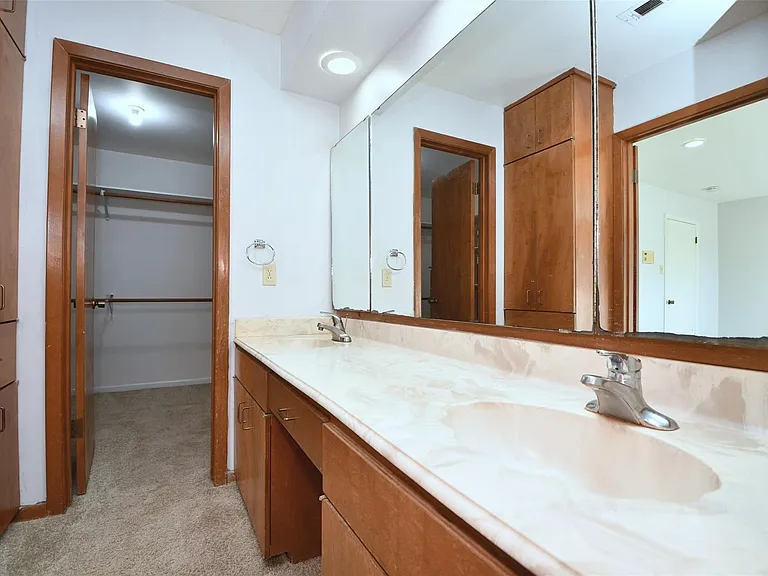 7718 Moondance Ln — Photo 16