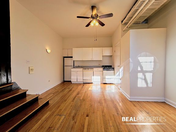 3rd image of 816 W Waveland Ave APT 33