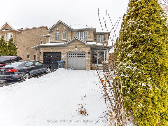 3rd image of 101 Crystalview Cres