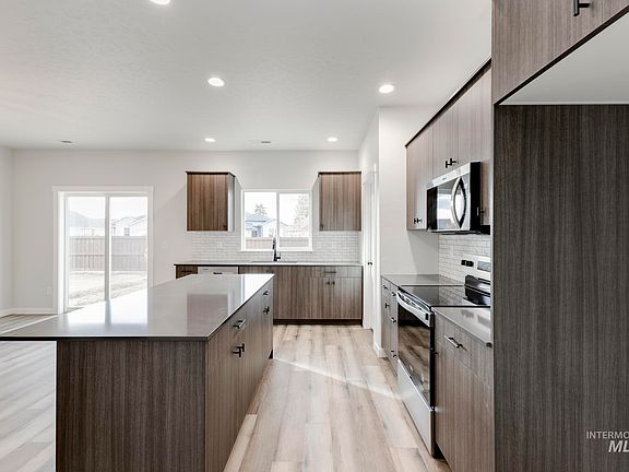 6th image of this home