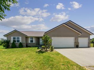 2941 Far Far Way NE, Swisher, IA 52338