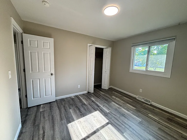 5590 Main Ave NE — Photo 7
