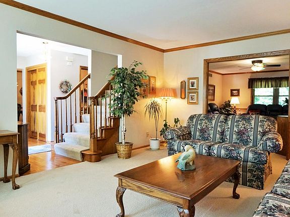 5th image of 7534 S Mission Hills Dr