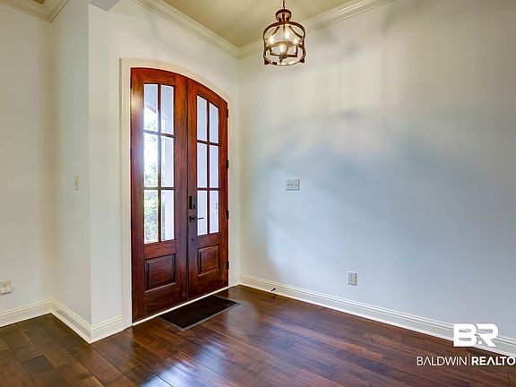 4th image of 24212 Trowbridge Ct
