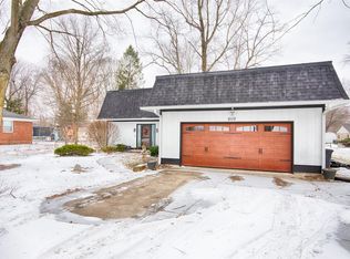 6119 S Carroll Rd, Indianapolis, IN 46259