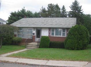 881 Liberty Ct, Hazle Township, PA 18202