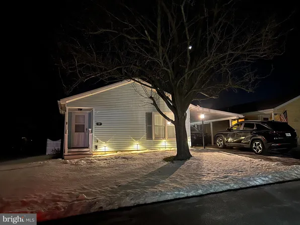 33 Westview Ter, Womelsdorf, PA 19567