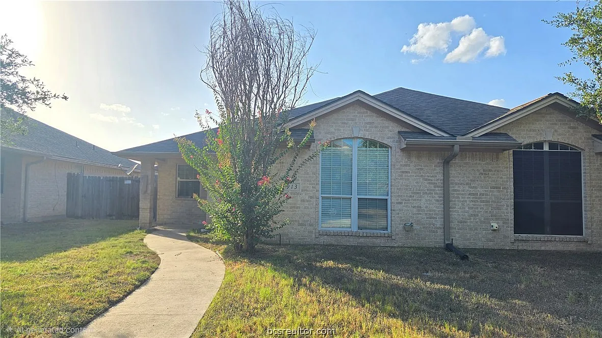 3 bed, 3.0 bath, 1335 sqft, $1,600 — Photo 1