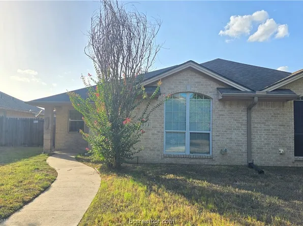 913 Crepe Myrtle St, College Station, TX 77845