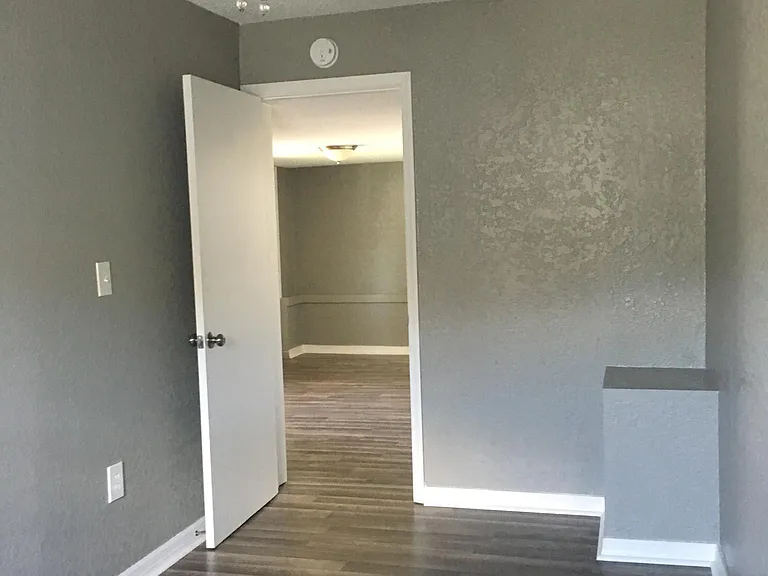 1317 W Nassau St — Photo 10