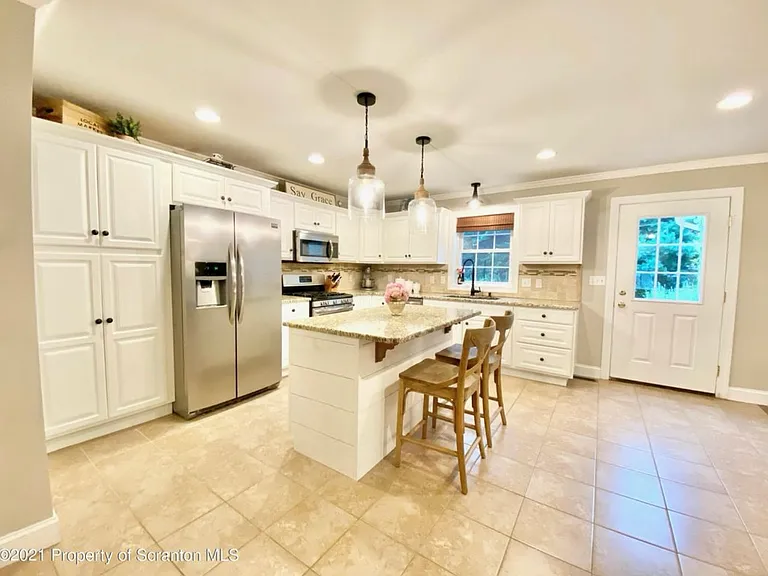 103 Wisteria Ln — Photo 15