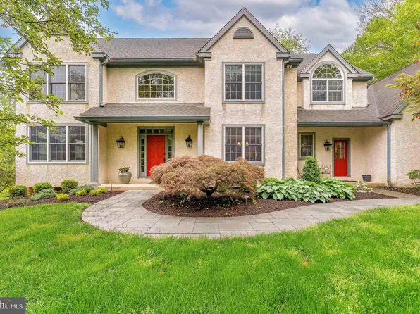 1052 Cedar Mill Ln, West Chester, PA 19382