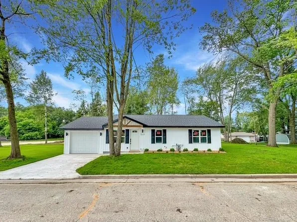 520 Faucett St, Peshtigo, WI 54157