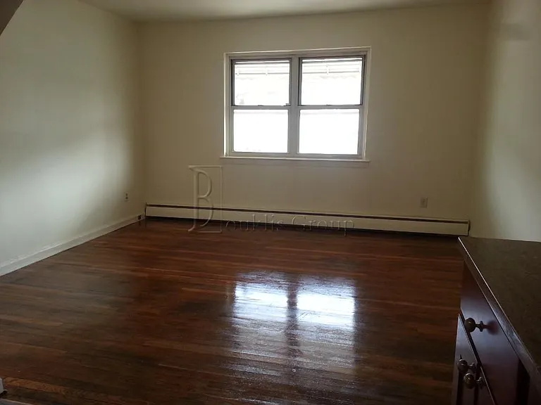 273 Balcom Ave #1 — Photo 4