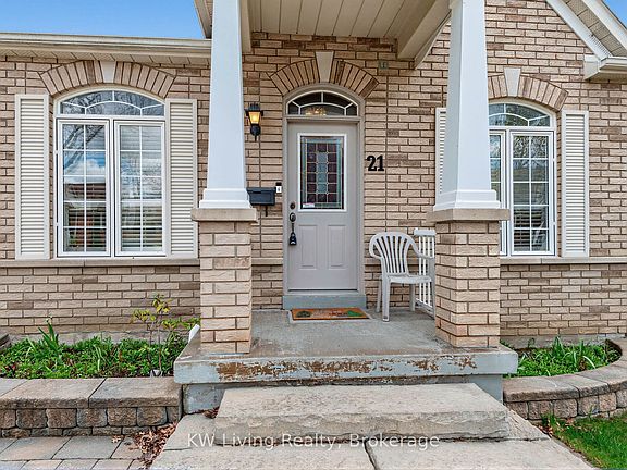 3rd image of 21 Cliveden Pl