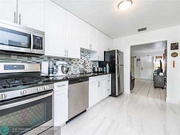 3rd image of 5372 NE 4th Ter