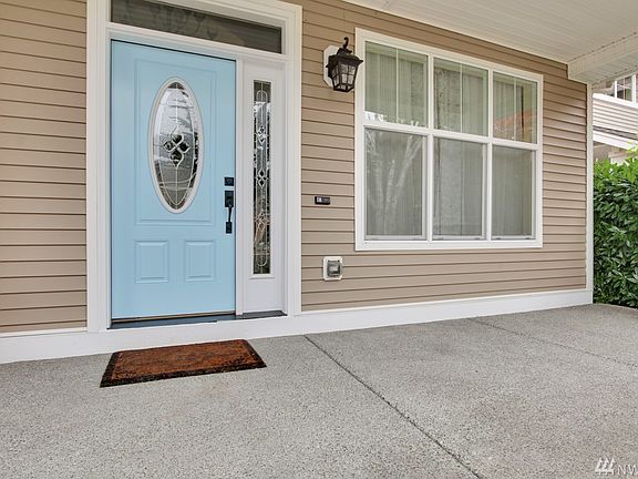 4th image of 14018 174th St Ct E