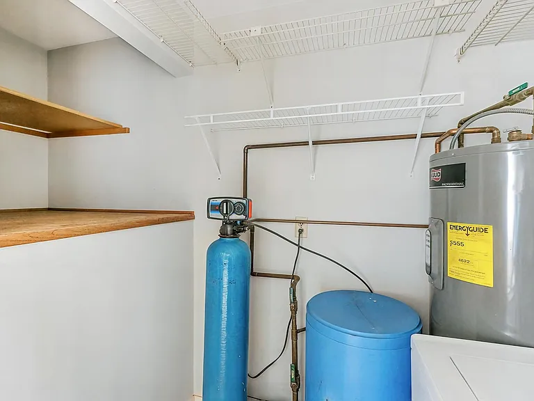 16 W Klubertanz Dr — Photo 22