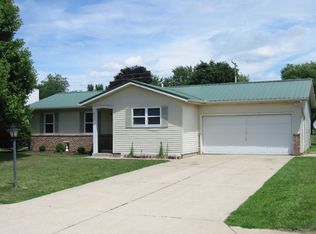 424 Oatfield Ln, Goshen, IN 46526