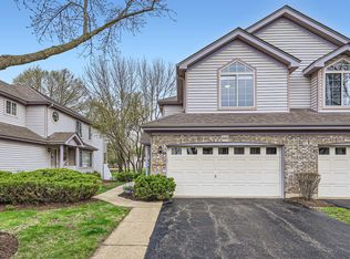 1512 N Saint Marks Pl, Palatine, IL 60067