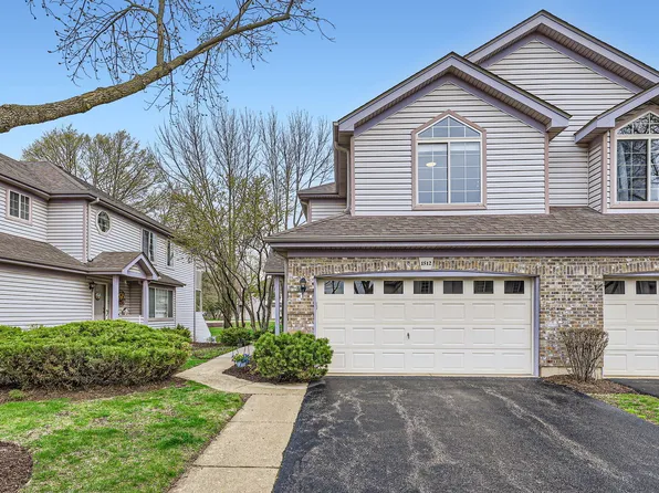 1512 N Saint Marks Pl, Palatine, IL 60067