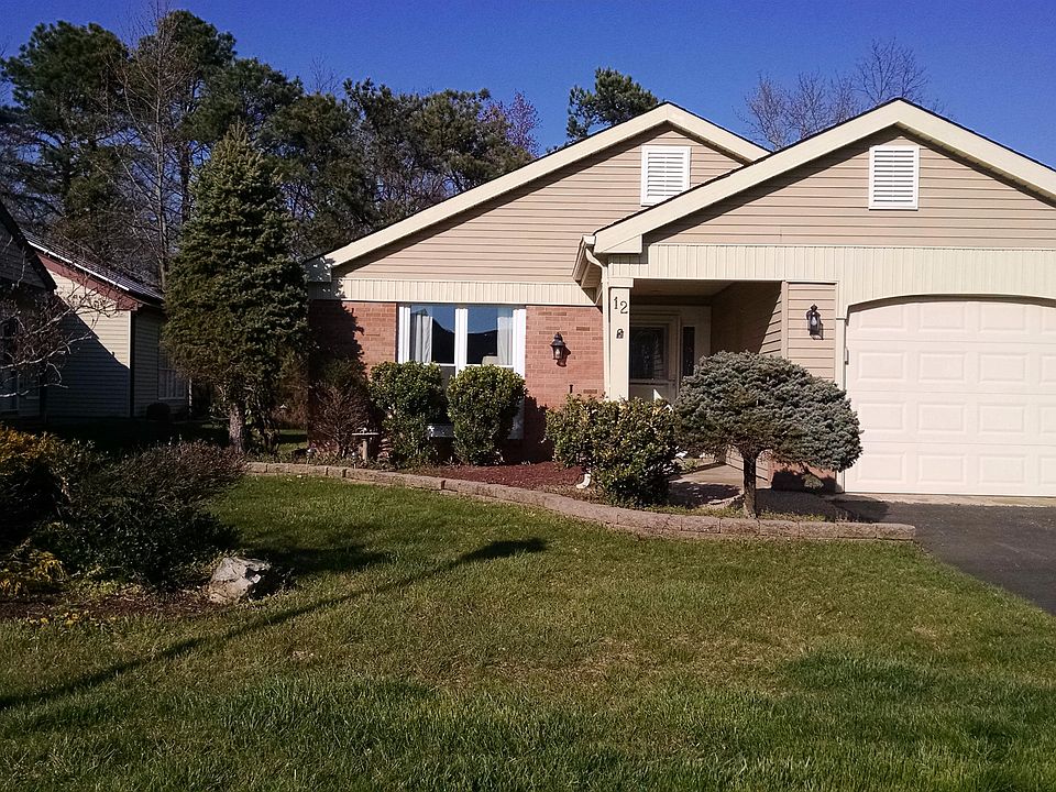 1st image of 12 Twyford Lane