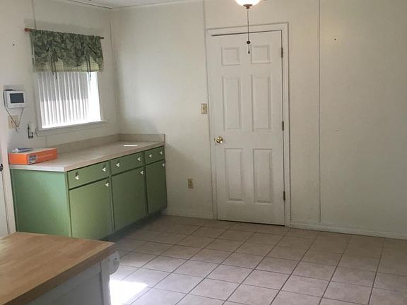 4th image of 119 Clarence Dr