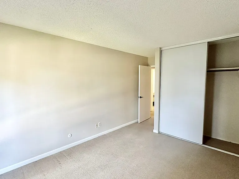 8 Admiral Dr #A227 — Photo 8
