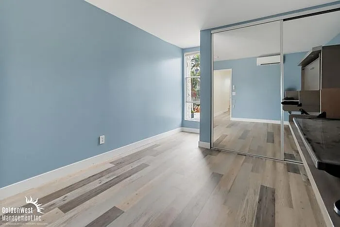 1669 Guy St — Photo 15
