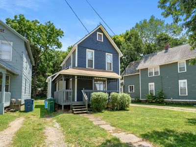 825 Oakland Dr, Kalamazoo, MI, 49008