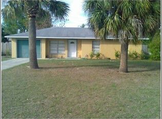 5201 Sydney Rd, Fruitland Park, FL 34731
