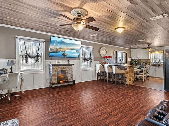 5th image of 1630 Vanderbilt Rd