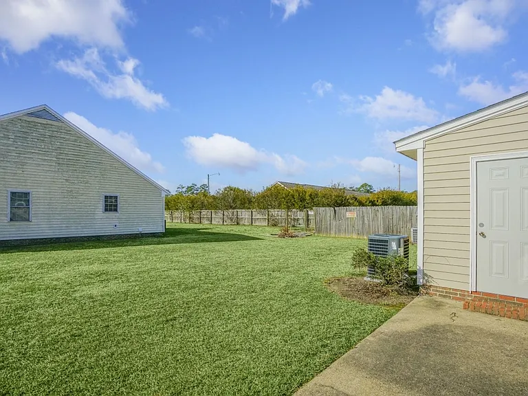 3418B Pear Tree Ct NW — Photo 25