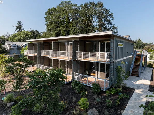 245 N 7th St #6, Saint Helens, OR 97051