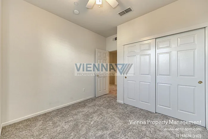 1003 Ferry Cir — Photo 18