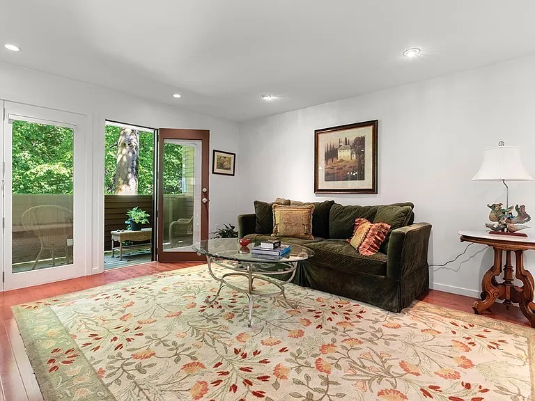 243 Perkins St #1 — Photo 9