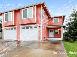 1557 NW 5th Ave, Oak Harbor, WA 98277