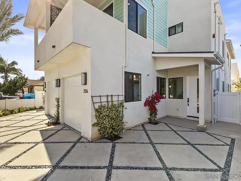 254 Donax Ave — Photo 37