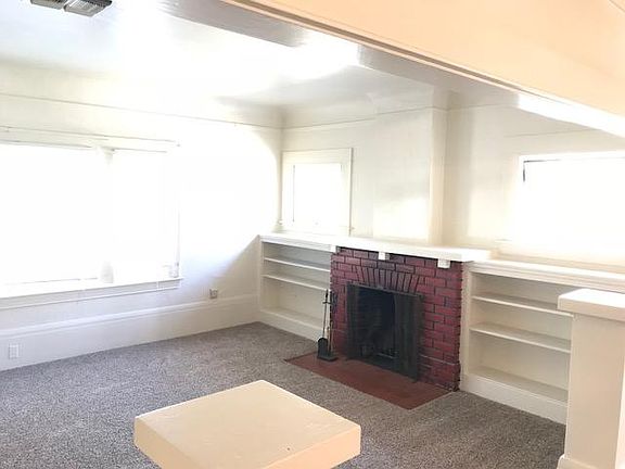 4th image of 617 26th St APT 1