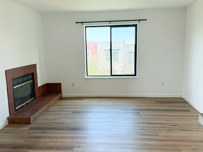 104 Oak Ct — Photo 5