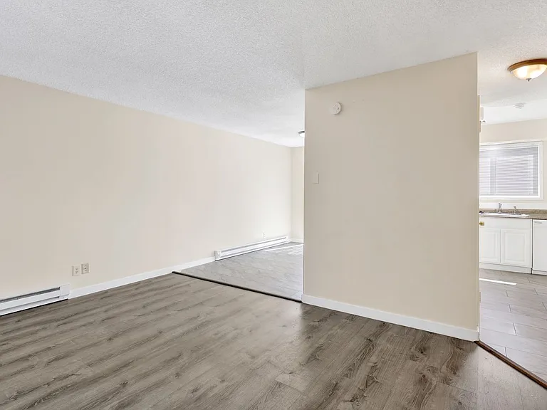 1418 Harris Ave — Photo 17