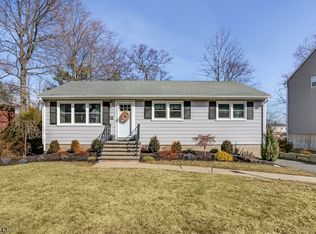 92 Summit Ave, Cedar Knolls, NJ 07927