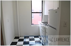 5th image of 415 E 73rd St APT 6A