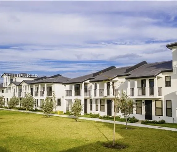 Southern Villas Townhomes — Photo 1