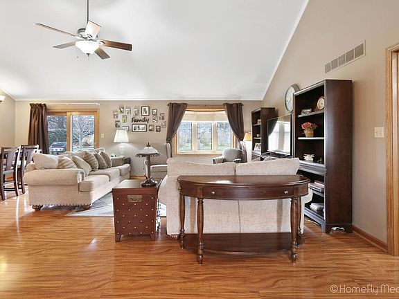 2nd image of 9460 W Oakridge Dr