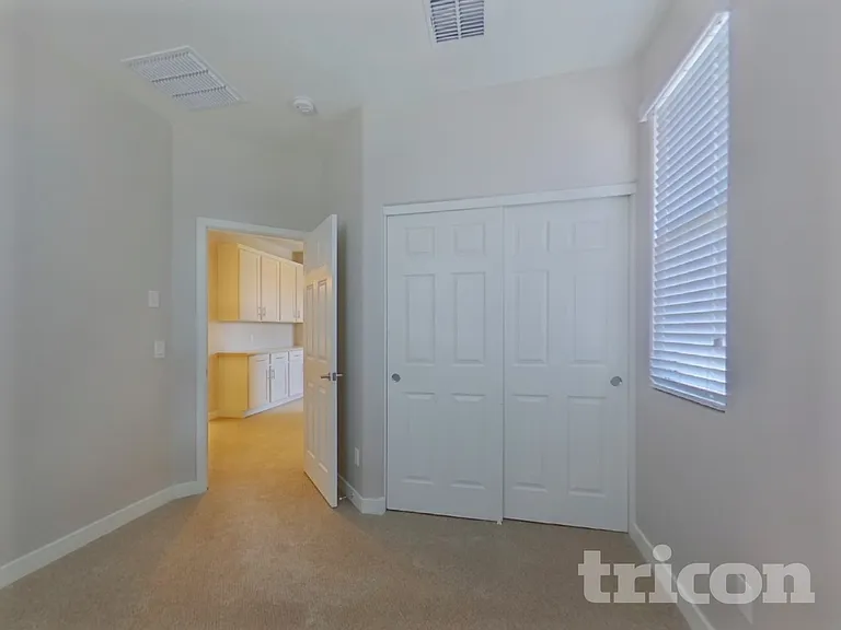 2929 N 28th St #7 — Photo 11