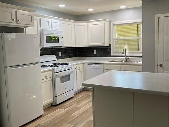 5th image of 1607 Honeybee Dr