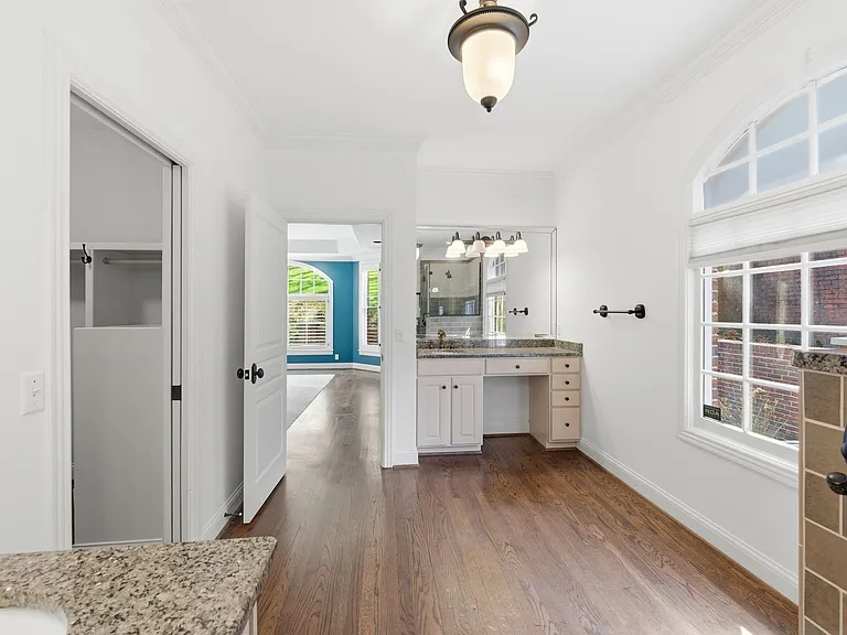 710 Ashley Run — Photo 17