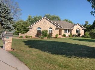 100 Apple Blossom Ln, Okemos, MI 48864