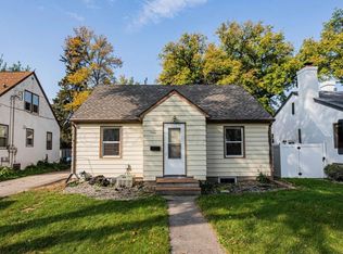 1458 10th St N, Fargo, ND 58102